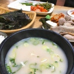 이슈/유머 - 부산 사하구의 한 유명 돼지국밥집