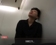 일상잡담 - 올블랙 입고 담배피는 후회남주.jpg