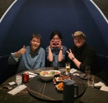 이슈/유머 - 이장우♥조혜원 결혼식 현장 봤더니 (주례 전현무, 사회 기안84, 축가 환희, 답례품 호두과자)