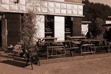 [강촌/대명] 강촌게스트하우스 시즌방 임대합니다. - Dr. Sparks Columns