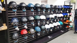 Salomon 2019-20 시즌 신상품 수주회 스케치 - Dr. Sparks Columns