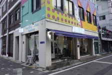 보산동의 한 로스터리 카페(수영 커피)에 와서... - Dr. Sparks Columns