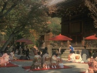 익스트림무비 - 여왕벌 (1978) 실로 잘 구성된 긴다이치 코스케 추리영화의 걸작. 스포일러 있음.