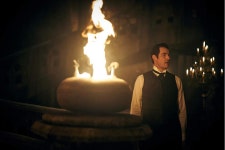 익스트림무비 - 넷플릭스 [드라큘라]를 보면 클라에스 방 배우에게 관심이 안 갈 수가 없더군요..