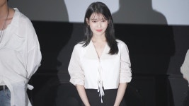익스트림무비 - 220619 브로커 무대인사 마지막입니다. (CGV영등포, 롯데시네마김공, 메가박스상암) 스압 이지은배우(아이유) + 이주영배우