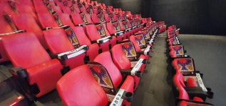 익스트림무비 - [BIAF] 상영관 들어왔는데...