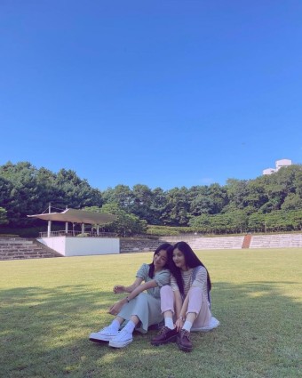 익스트림무비 - 김유정 마리끌레르 화보 / 김유정 노윤서 인스타 ‘20세기소녀’ 스틸들