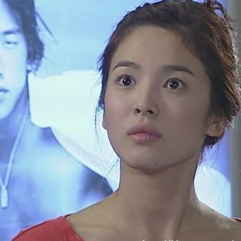 송혜교, 전여빈, 최희서와 함께한 아름다운 우정의 순간