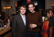 익스트림무비 - 폴 메스칼, 첫 프로듀서 데뷔작 LGBTQ 로맨스 영화 <더 히스토리 오브 사운드>