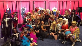 익스트림무비 - 뉴욕 코믹콘에 온 [버즈 오브 프레이] 배우들