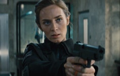 익스트림무비 - 에밀리 블런트 영화속 총든모습 모음