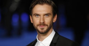 익스트림무비 - [미녀와 야수] 댄 스티븐스, 넷플릭스 음악코미디 [유로비전] 출연한다