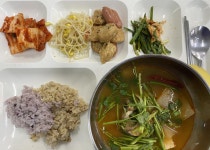 익스트림무비 - 경찰서 구내식당 처음 먹어봤는데 맛집이었네요 ㅎ
