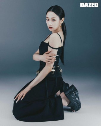 익스트림무비 - 에스파 데이즈드 3월호 화보
