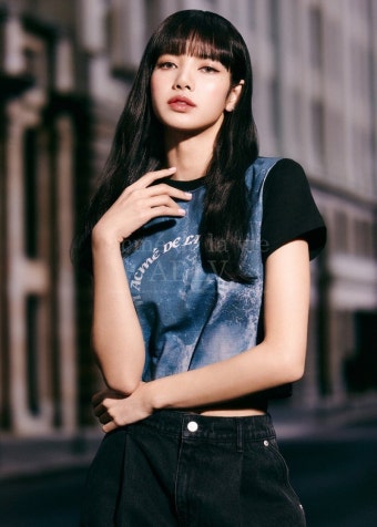 익스트림무비 - 블랙핑크 리사 아크메드라비 2023 Collection