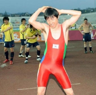 신태용은 뭘해도 이걸 뛰어넘을수 없다 ㅋㅋㅋㅋ - 국내축구 - 플레이어스