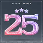 실버 호 일 번호를 들고 웃는 아름 다운 여자 | 무료 사진