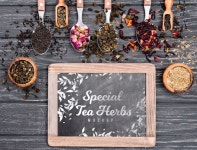 맛있는 향기로운 차 개념 모형 | 프리미엄 PSD 파일