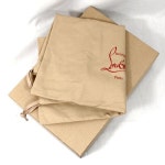 くない Christian パロマ スタッズ チェーンウォレット J3799の通販 by Js shop｜クリスチャンルブタンならラクマ Louboutin - ルブタン... 