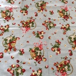 限定SALE新品 大判 生地 ハンカチ キャス 袋の通販 by リリーs shop｜ラクマ ランチ クロス いちご柄 バスケット リボン 即納超激安