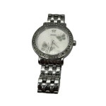 はゲス GUESS 蝶蝶 送料無料の通販 by popo (プロフにお得情報)｜ラクマ ゲス レディース腕時計 シルバーカラー バタフライ ルにお