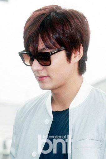 이민호 세상 떠난 팬 애도 “당신을 기억합니다” | 한경닷컴 이민호, 세상 떠난 팬 애도 “당신을 기억합니다”