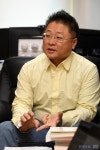 최웅철 교수 전기차 더 많은 사람이 경험하도록 기회 줘야 | 한국경제... 인터뷰①] 최웅철 교수 전기차 더 많은 사람이 경험하도록 기회 줘야