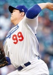 류현진, 눈부신 역투…거인 타선 잠재웠다 | 한국경제 류현진, 눈부신 역투…'거인 타선' 잠재웠다