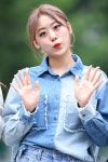 위키미키 루아, 눈에 띄는 빨간 입술~ | 한국경제 [포토] 위키미키 루아, 눈에 띄는 빨간 입술~