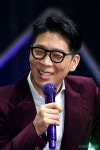 컴백 MC몽(엠씨몽) 송가인 피처링 참여, 피해 가지 않길 바란다 | 한국경제 컴백 MC몽(엠씨몽) 송가인 피처링 참여, 피해 가지 않길 바란다