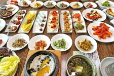 요리의 조연에서 주연으로 탈바꿈한 마늘 | 한국경제 [酒먹방] 요리의 조연에서 주연으로 탈바꿈한 마늘