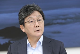윤석열 대통령 내란 우두머리 혐의로 구속기소, 대통령실 야속하고 안타깝다