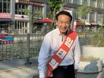 임태희 보수진영성기선 진보진영 경기도교육감 후보 마지까지 유권자 표심 겨냥 정책공약 제시하며 최선 | 한국경제TV 임태희 보수진영성기선...