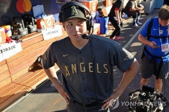 야구천재 오타니, MLB 올스타전서 예고 안타…커쇼 공략 성공 | 한국경제 '야구천재' 오타니, MLB 올스타전서 예고 안타…커쇼 공략 성공