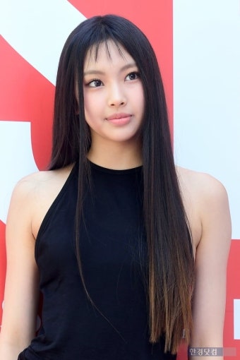 포토 뉴진스 혜인 예쁨이 가득 | 한국경제TV 포토 뉴진스 혜인 예쁨이 가득