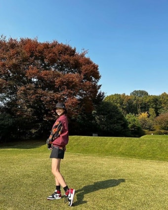 신혼 손담비 골프장이 화보 촬영장 이규혁과 가을 골프 즐기는 부부 | 텐아시아 '신혼' 손담비, 골프장이 화보 촬영장? 이규혁과 가을 골프...
