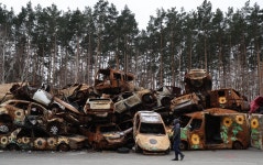 아물지 않은 상처…러 물러간 자리에 참상 흔적 그대로 | 한국경제 [해넘긴우크라전 가다] 아물지 않은 상처…러 물러간 자리에 참상 흔적 그대로