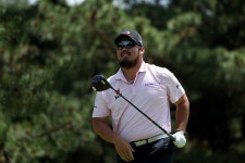 장타왕 정찬민, 그린에서 웨지샷 눈길 | 한국경제 장타왕 정찬민, 그린에서 웨지샷 눈길