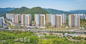 한양 순천 삼산 품어숲속 리조트 분위기 | 한국경제TV 한양 순천 삼산 품어숲속 리조트 분위기