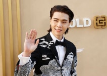 NCT 쟈니, 쇄골 골절 부상…모든 일정 중단 | 한국경제 NCT 쟈니, 쇄골 골절 부상…모든 일정 중단