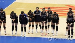 여자배구, 세계랭킹 34위로 추락…1년 반 만에 20계단 하락 | 한국경제 여자배구, 세계랭킹 34위로 추락…1년 반 만에 20계단 하락