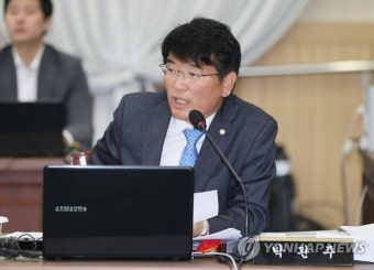 박완주, 노래방서 보좌관 성추행…대선 고려 소극 대응 | 한국경제 