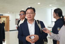 검찰 정치자금 의혹 창원시청 압수수색…홍 시장 사필귀정(종합) | 한국경제 검찰 '정치자금 의혹' 창원시청 압수수색…홍 시장 