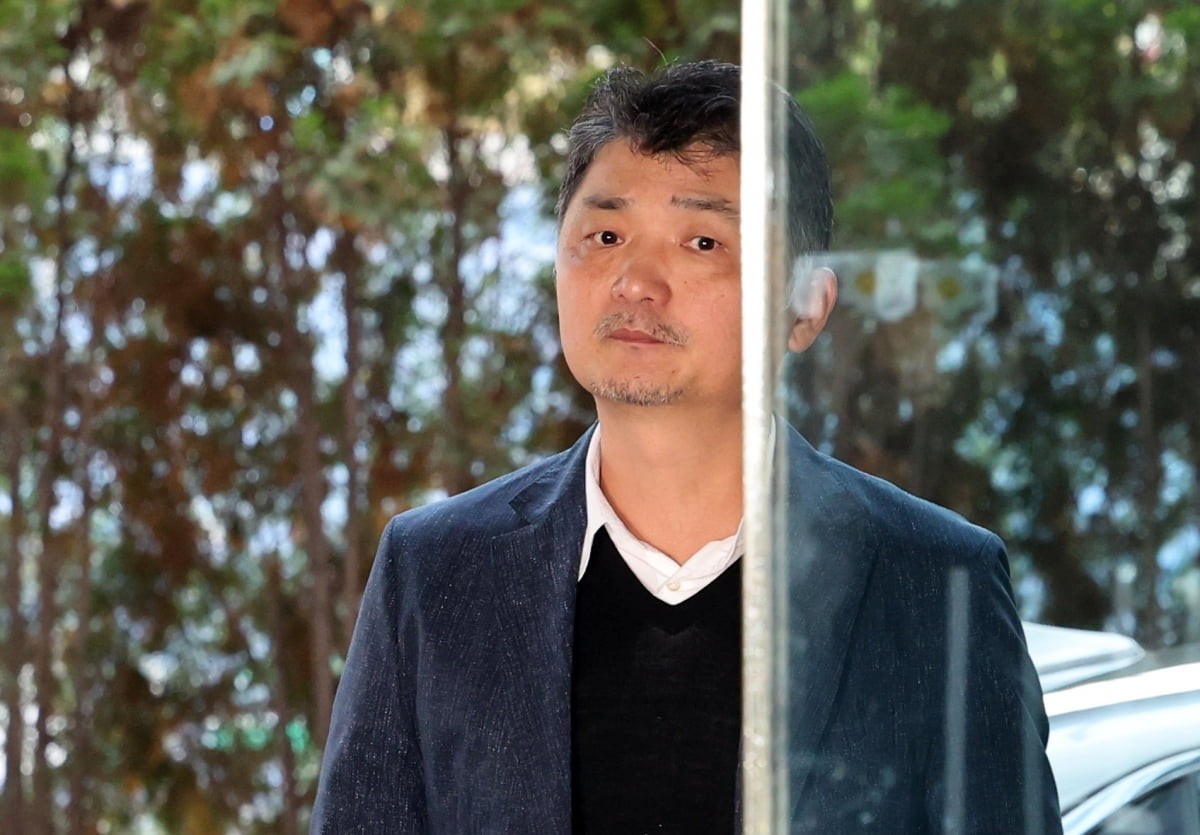 카카오 경영쇄신위원장 김범수, SM엔터테인먼트 주식시세 조종 혐의로 구속