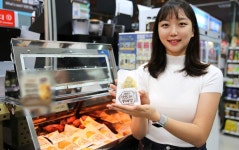 신조어까지 만든 겨울간식, 편의점서 판매량 1위 차지했다 | 한국경제 신조어까지 만든 겨울간식, 편의점서 판매량 1위 차지했다