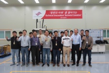 탑런토탈솔루션 R&D 역량 강화한다…생산기술센터 개소 | 한국경제 탑런토탈솔루션 R&D 역량 강화한다…생산기술센터 개소