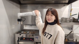 이재용도 반한 롸버트 치킨뉴요커 입맛 잡기 나선다 최형창의... 이재용도 반한 롸버트 치킨뉴요커 입맛 잡기 나선다 최형창의  인사이드