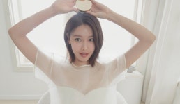 비누 팔던 애경산업의 변신…주가 2배 상승 기대감 폭발 | 한국경제 비누 팔던 애경산업의 변신…주가 2배 상승 기대감 폭발 [윤현주의 主食이... 