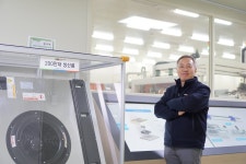 생산·불량률 대폭 개선…유망 반도체·2차전지 장비株로 떠오른 신성이엔지 | 한국경제 [마켓PRO] 생산·불량률 대폭 개선…유망 반도체... 