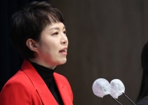 김은혜 정치적 고향 분당, 잊은 적 없다…분당을 출마 선언 | 한국경제 김은혜 정치적 고향 분당, 잊은 적 없다…분당을 출마 선언
